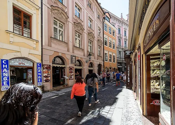 Apartman Newly Renovated 1-bed At Charles Bridge
